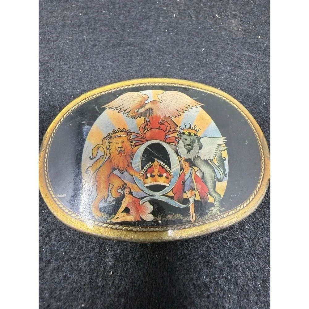 QUEEN A DAY AT THE RACES Belt Buckle PACIFICA 1977 USA VINTAGE RARE